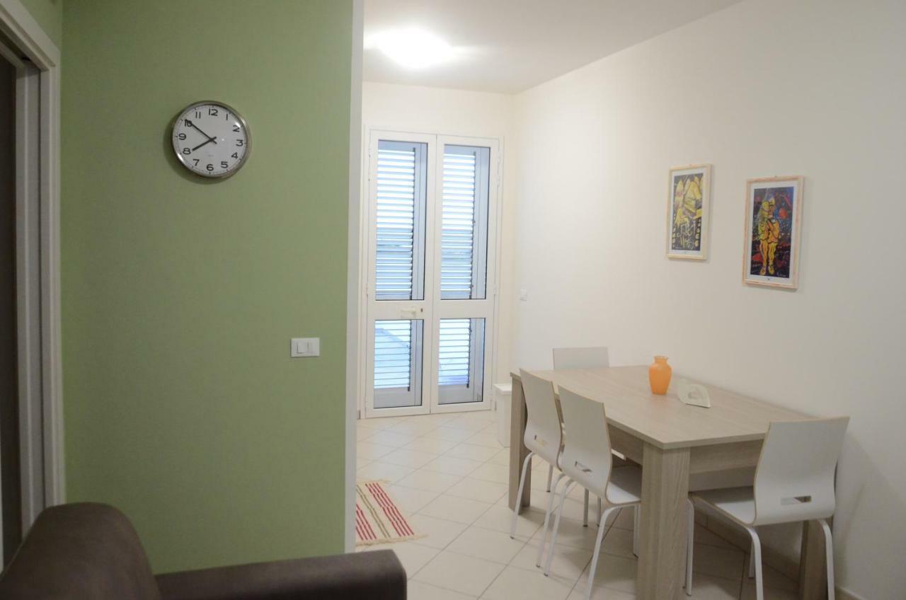 Casa Vacanze Cristoforo Colombo Apartment Lido Conchiglia ภายนอก รูปภาพ